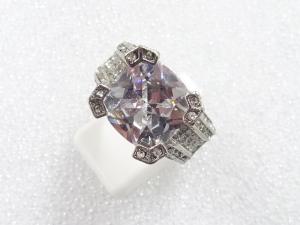 クリスタル　指輪(17号)